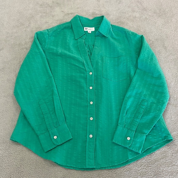 Green Linen Button Down Size Medium - Picture 3 of 12